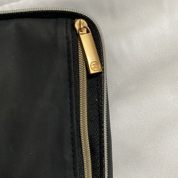 Chanel cosmetic small case - Picture 6 of 7